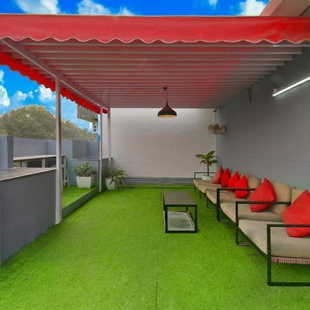 Divine Inn Couple Friendly Hotel Near Sector 51 Metro Station 노이다 외부 사진