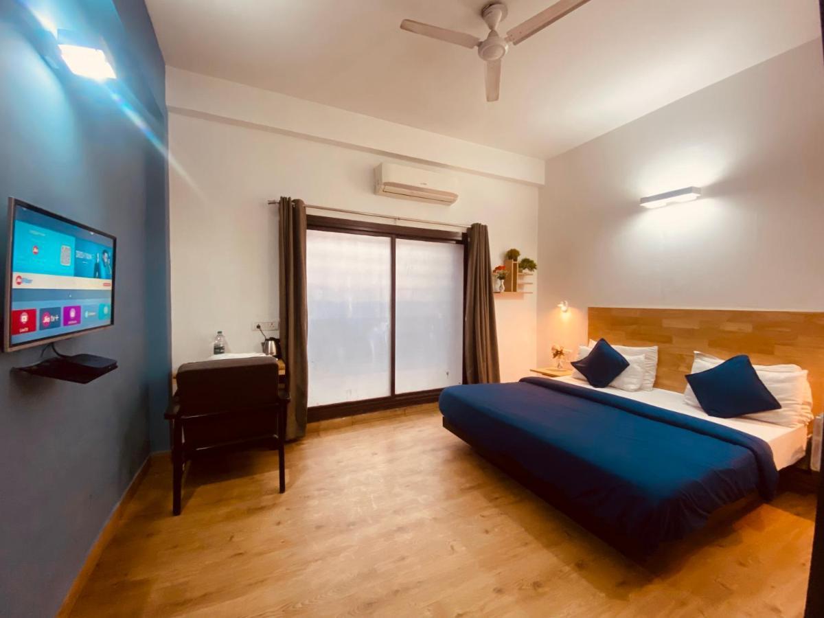 Divine Inn Couple Friendly Hotel Near Sector 51 Metro Station 노이다 외부 사진