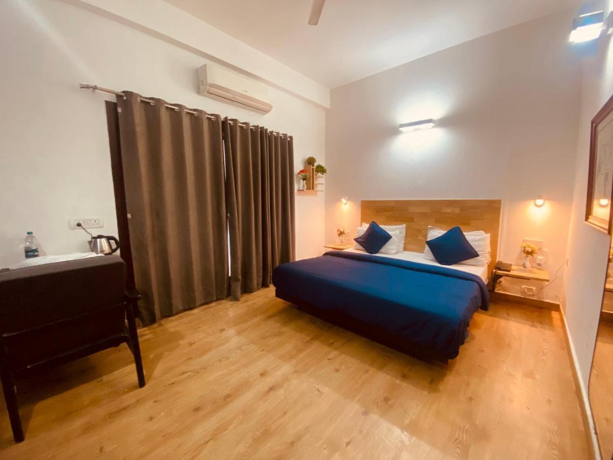 Divine Inn Couple Friendly Hotel Near Sector 51 Metro Station 노이다 외부 사진