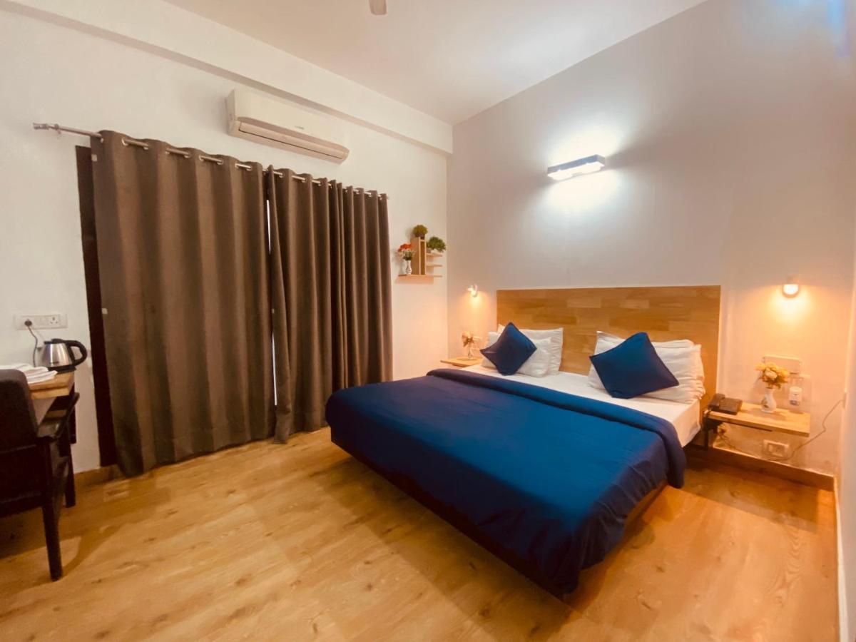Divine Inn Couple Friendly Hotel Near Sector 51 Metro Station 노이다 외부 사진