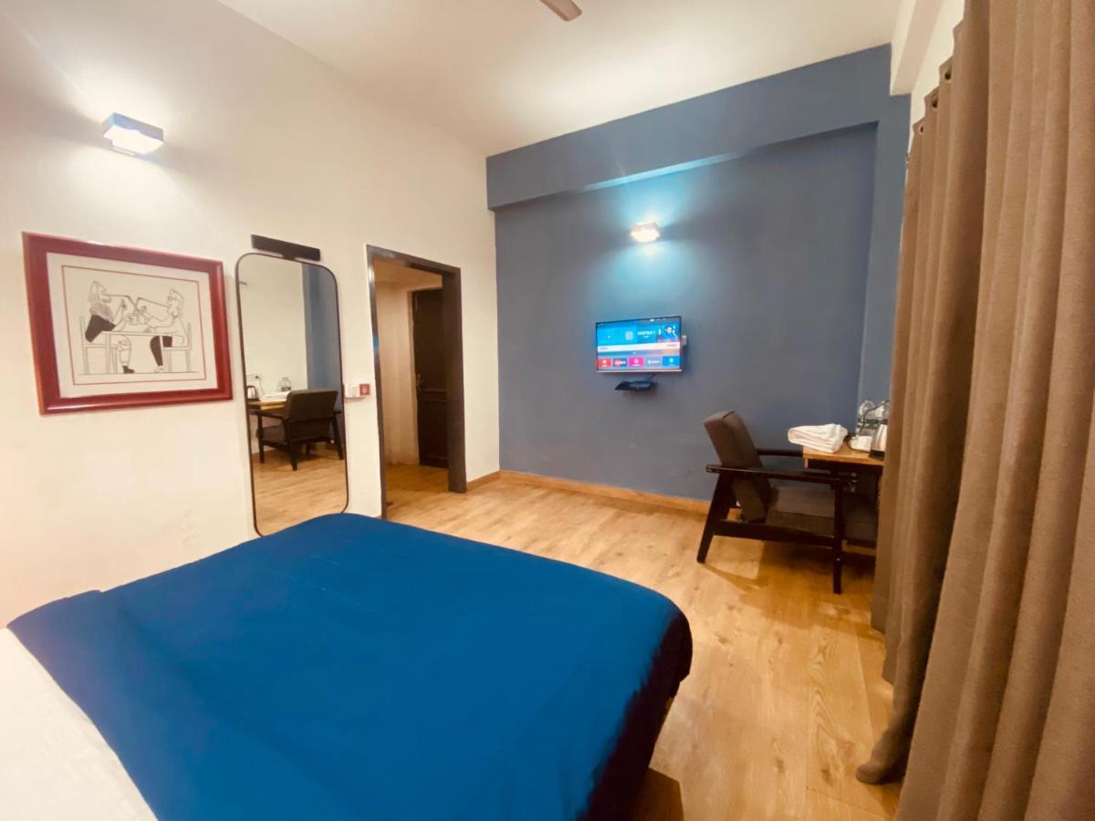 Divine Inn Couple Friendly Hotel Near Sector 51 Metro Station 노이다 외부 사진