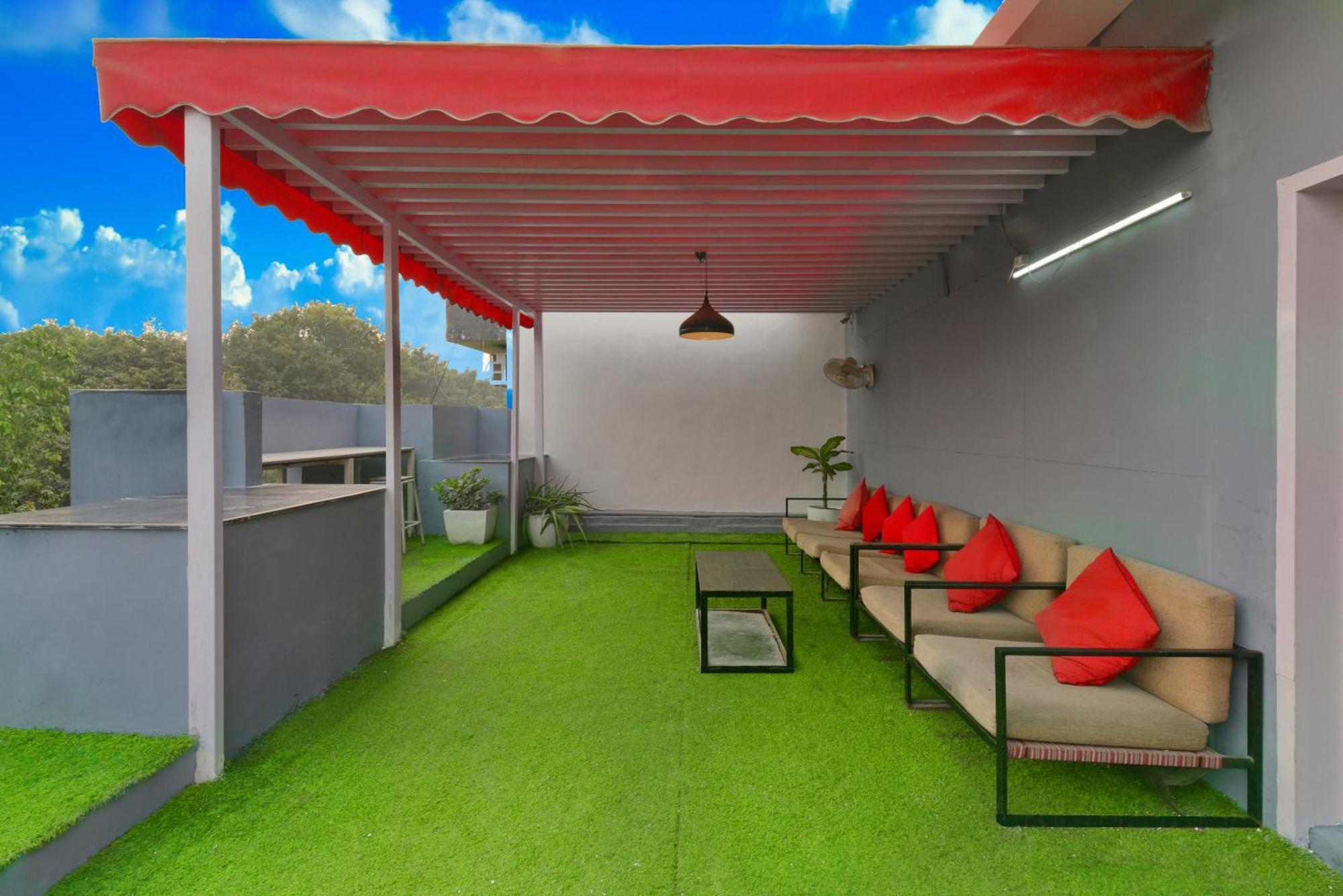 Divine Inn Couple Friendly Hotel Near Sector 51 Metro Station 노이다 외부 사진