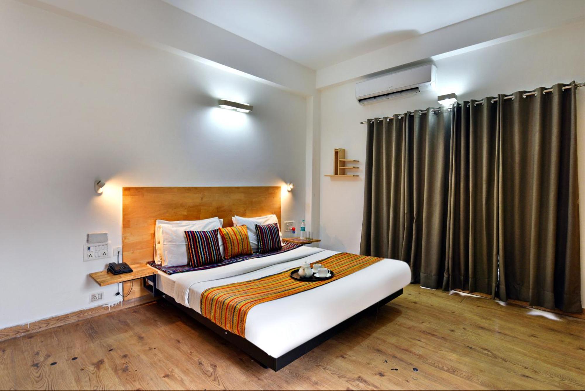 Divine Inn Couple Friendly Hotel Near Sector 51 Metro Station 노이다 외부 사진