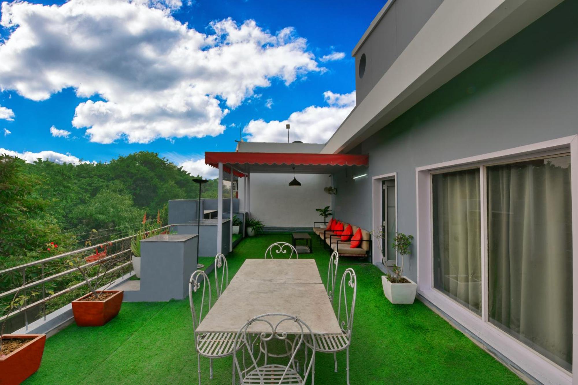 Divine Inn Couple Friendly Hotel Near Sector 51 Metro Station 노이다 외부 사진